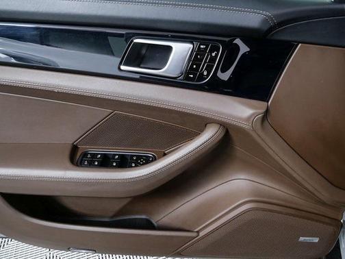 2017 Porsche Panamera 4S
