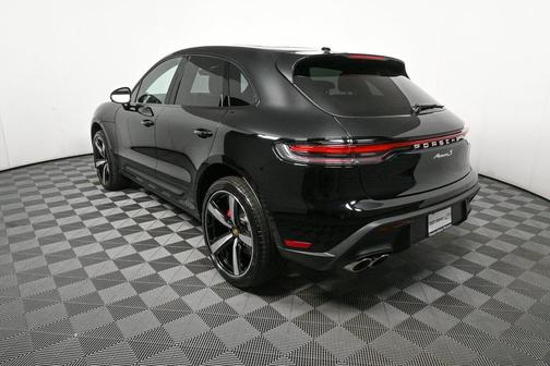 2025 Porsche Macan S
