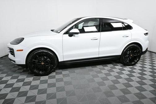 2025 Porsche Cayenne AWD