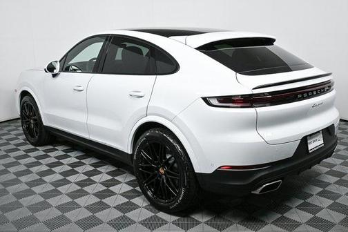 2025 Porsche Cayenne AWD