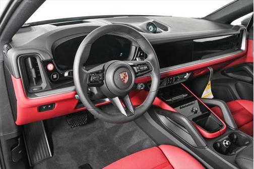 2025 Porsche Cayenne AWD