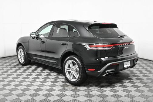 2025 Porsche Macan AWD