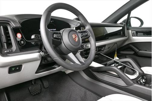 2025 Porsche Cayenne E-Hybrid S