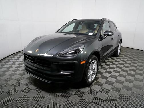 2026 Porsche Macan AWD