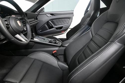 2024 Porsche 911 Carrera GTS