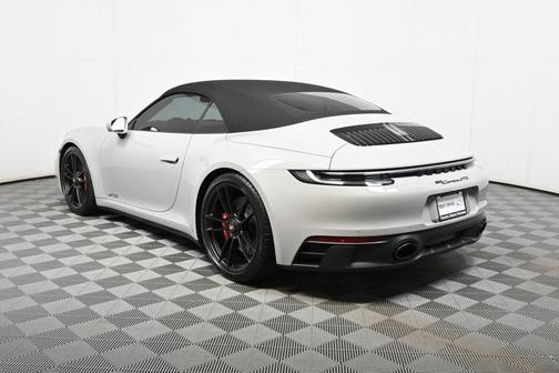 2024 Porsche 911 Carrera GTS