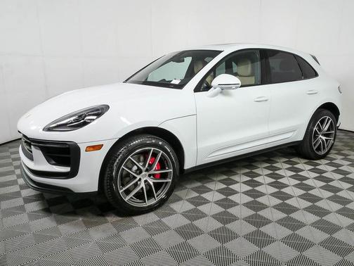 Carrara White Metallic 2026 Porsche Macan Macan