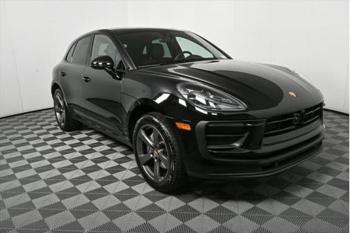 2025 Porsche Macan Base