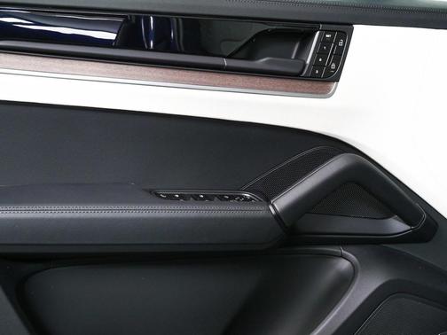 2026 Porsche Cayenne Cayenne E-Hybrid