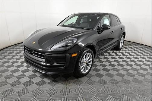 2025 Porsche Macan Turbo