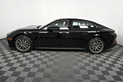 2025 Porsche Panamera RWD