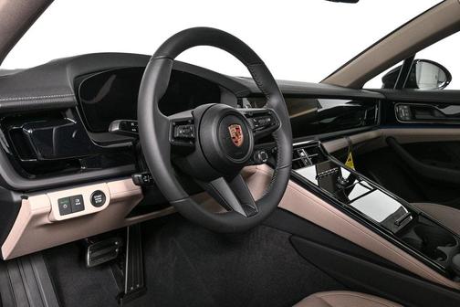 2025 Porsche Panamera RWD