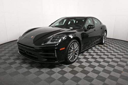 2025 Porsche Panamera RWD