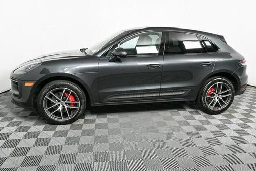 2022 Porsche Macan Base