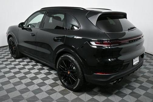 2025 Porsche Cayenne AWD