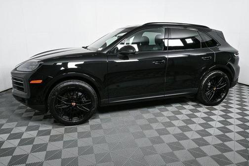 2025 Porsche Cayenne AWD