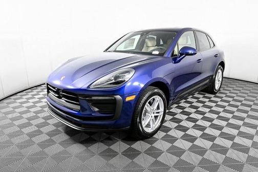 2025 Porsche Macan Base