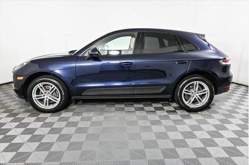 2021 Porsche Macan Base