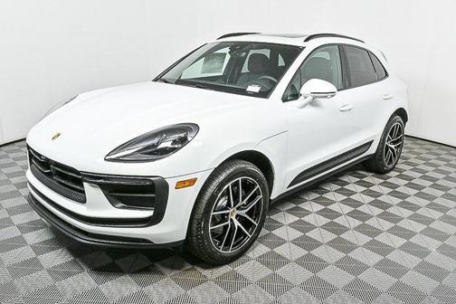 2025 Porsche Macan Base