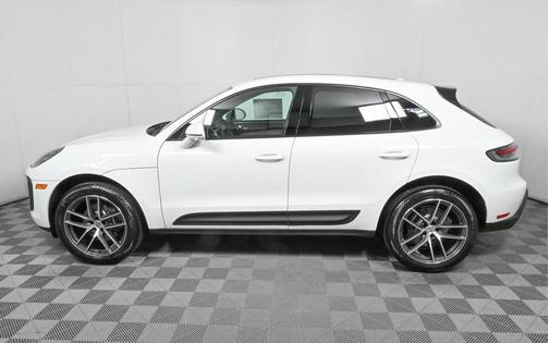 2025 Porsche Macan AWD