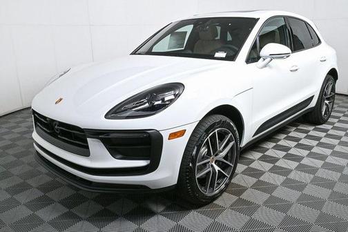 2026 Porsche Macan AWD