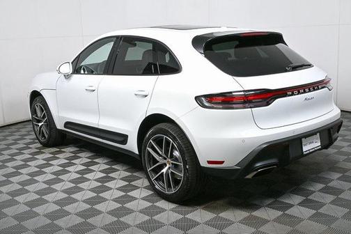 2026 Porsche Macan AWD