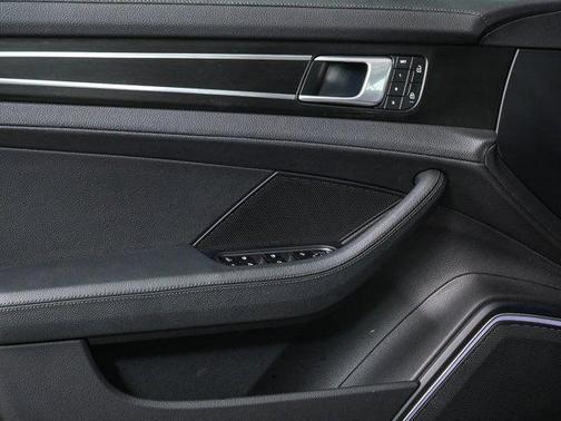 2022 Porsche Panamera Platinum Edition