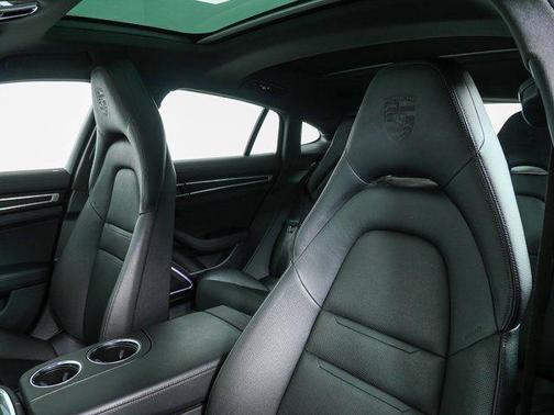 2022 Porsche Panamera Platinum Edition