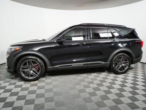 Agate Black Metallic 2025 Ford Explorer ST