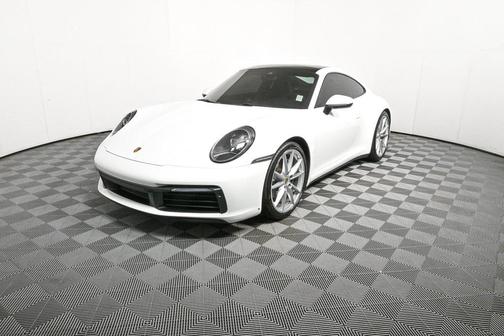 2020 Porsche 911 Carrera