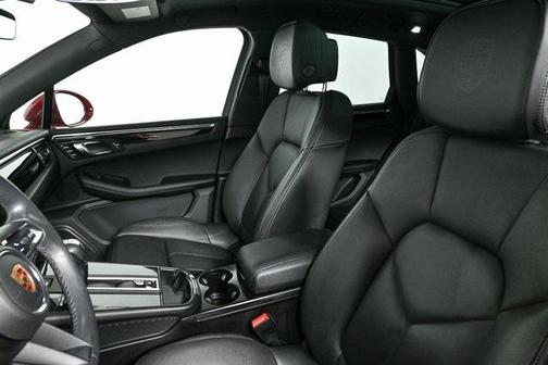 2024 Porsche Macan AWD