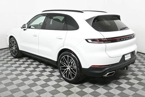 2025 Porsche Cayenne AWD