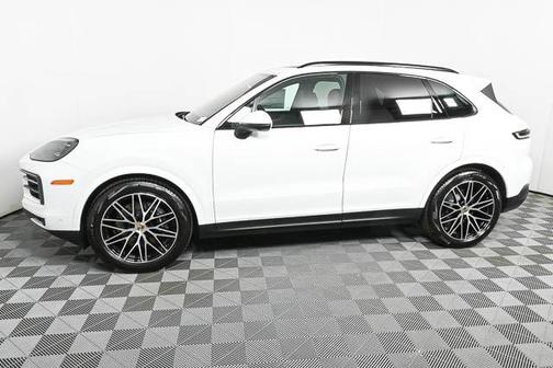 2025 Porsche Cayenne AWD