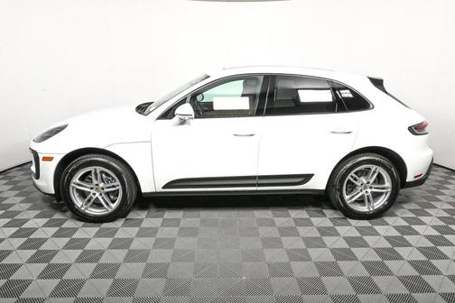 2025 Porsche Macan AWD