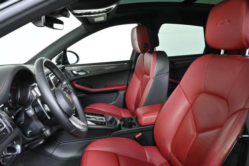 2023 Porsche Macan GTS