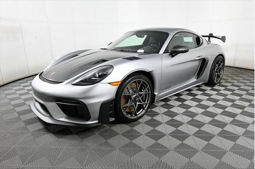 2025 Porsche 718 Cayman GT4 RS