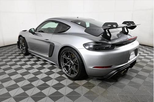 2025 Porsche 718 Cayman GT4 RS