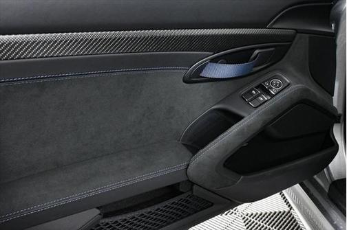 2025 Porsche 718 Cayman GT4 RS
