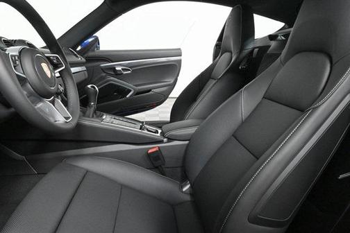 2025 Porsche 718 Cayman Style Edition