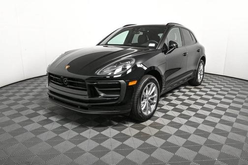 2025 Porsche Macan AWD