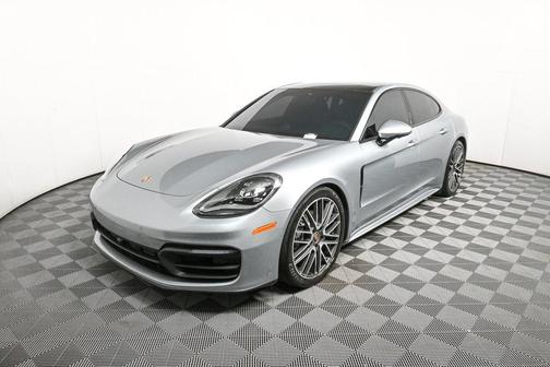 2021 Porsche Panamera 