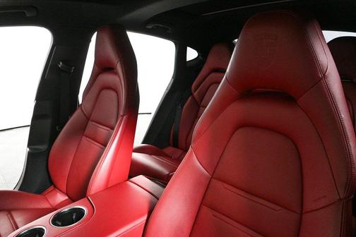 2021 Porsche Panamera 