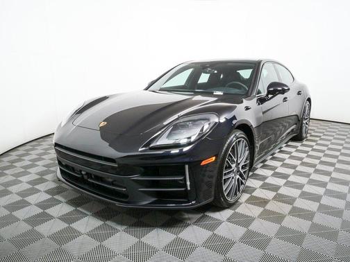 2026 Porsche Panamera 4
