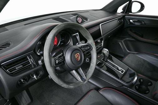 2024 Porsche Macan GTS