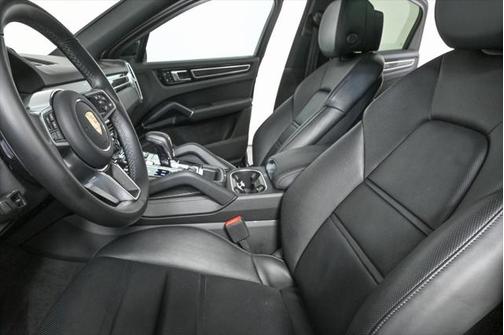 2022 Porsche Cayenne Platinum Edition