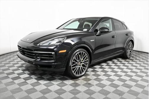 2022 Porsche Cayenne Platinum Edition