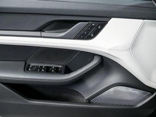 2026 Porsche Taycan GTS