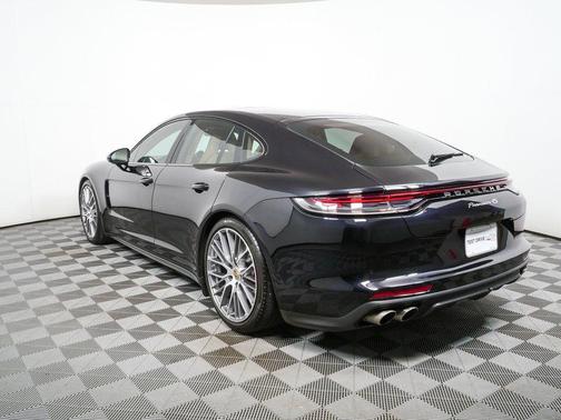 2023 Porsche Panamera 4S
