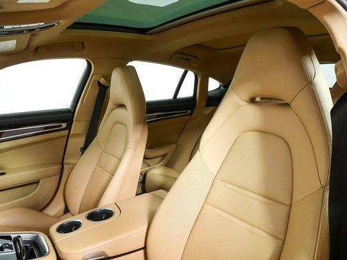 2023 Porsche Panamera 4S