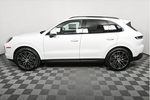 2025 Porsche Cayenne AWD